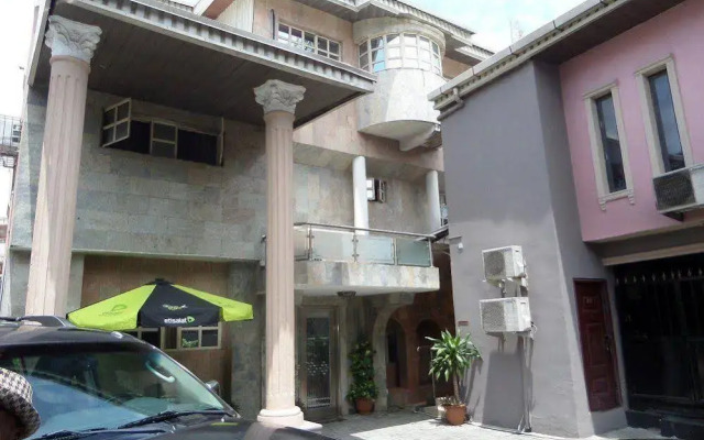Maidaville Hotel and Suites
