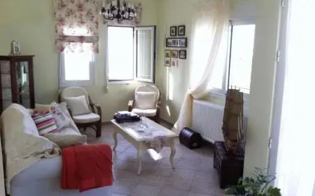 Family Apartment Ammoudi