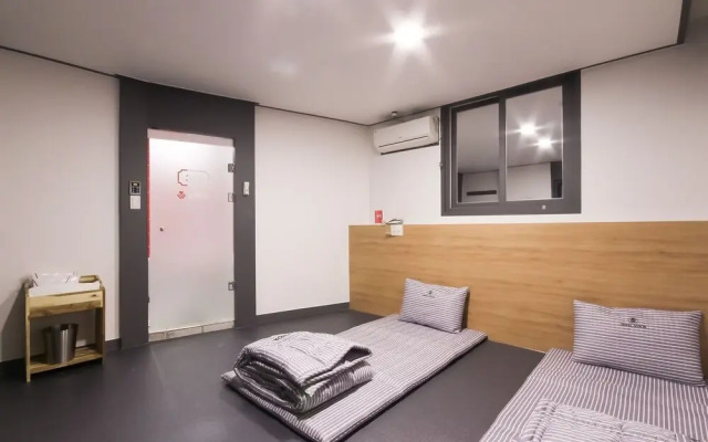 Amor Hotel in Eobang-dong Gimhae