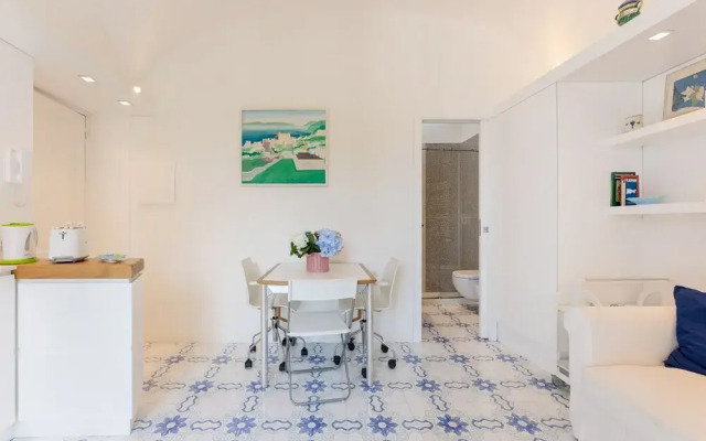 Azzurra, Capri Center