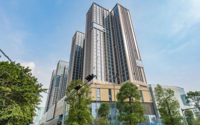 Bangtuo Meinuo Executive Apartment (Shenzhen Wanda Plaza)