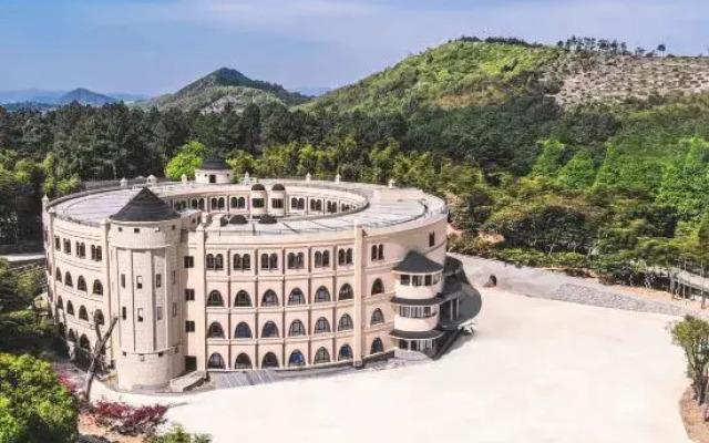 Zhongnan Lion King Resort Hotel
