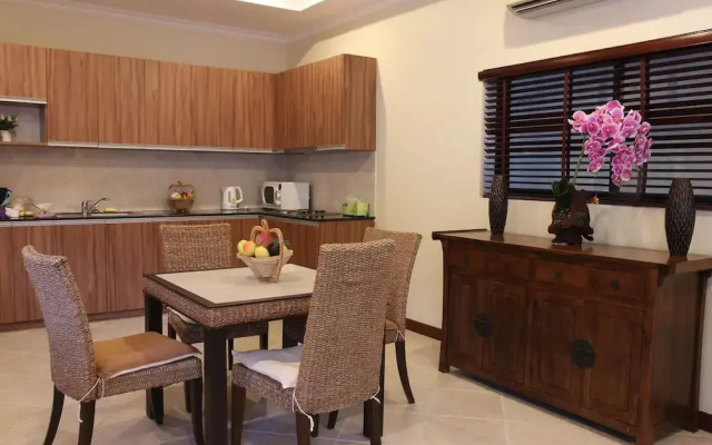 2 Bed Majestic Villa Near Beach