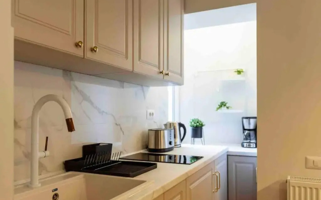 Stunning Views 2BR Intercontinental Flat