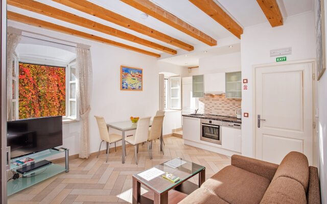 Apartments Espana