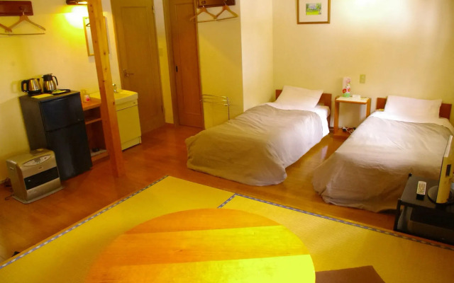 Forest Resort Cosmos