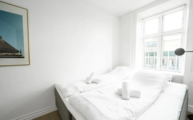 Beautiful 2-bed Apartment