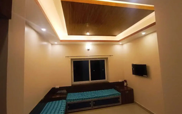 Rose garden enclave for families