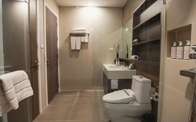 Metropolis Suites Bangkok, Tapestry Collection by Hilton