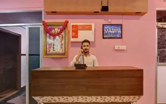 OYO 22101 Shree Raksha Comfort