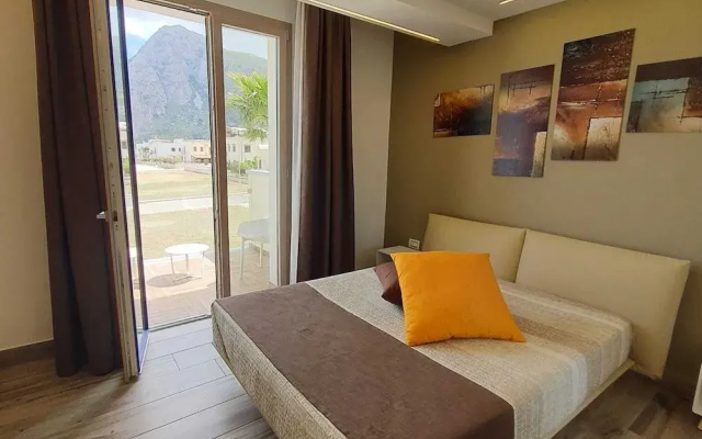 Sundeck Hotel & Spa