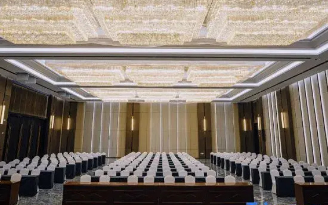 jinsegangwan holiday hotel