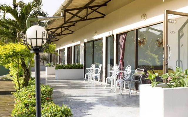 Phuket Wake Park Apartments