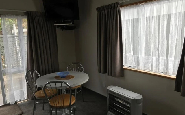 Jade Court Motor Lodge