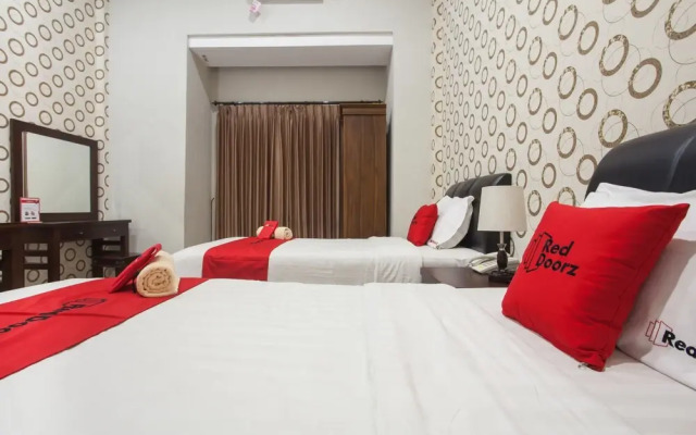 RedDoorz near Taman Rekreasi Sengkaling