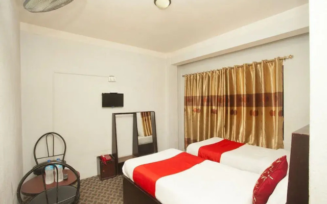 SPOT ON 428 Hotel President