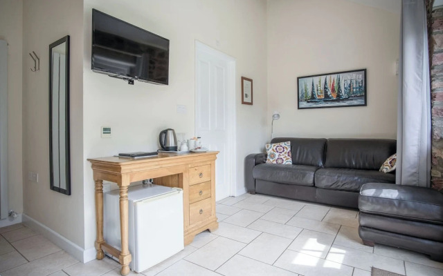 Gofan - 1 Bedroom Studio - St Ishmael's