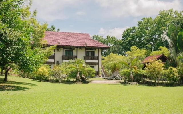 Singgahsana Villa
