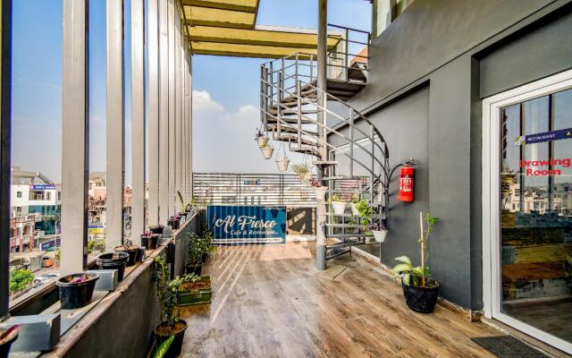 OYO Townhouse 263 Hotel Luxurs Shri Gopal Nagar