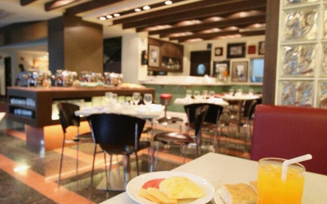 Crown Regency Hotel Makati