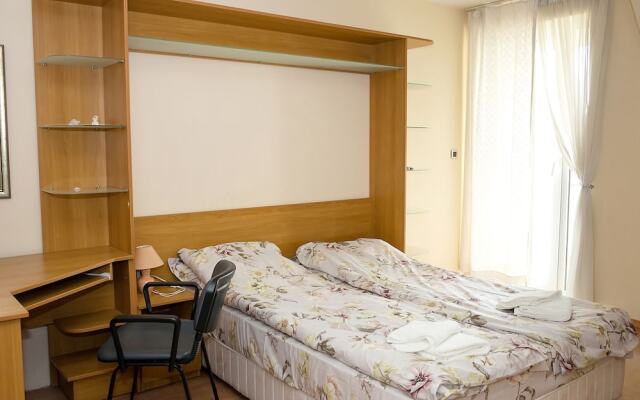 FM Deluxe 2-BDR Apartment - Varna Port