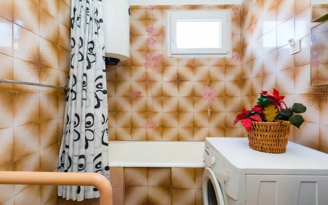 Stunning Home in Pula With Wifi and 2 Bedrooms
