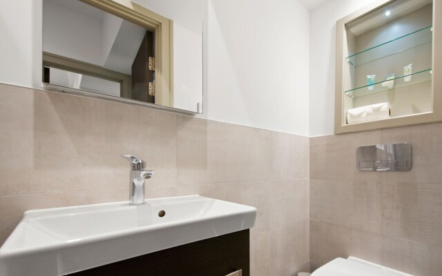 Charming 1-bed Apartment in Harrow
