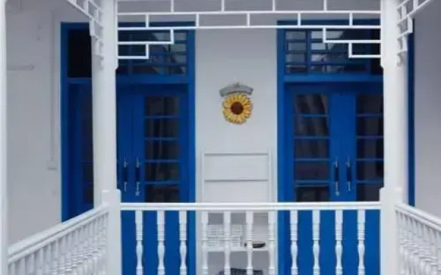 Xiaoqiaoliushui Hostel