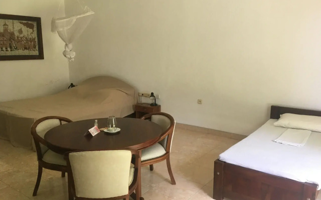 Raja Beach Hotel