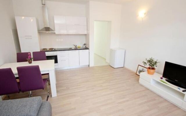 Apartments Luna