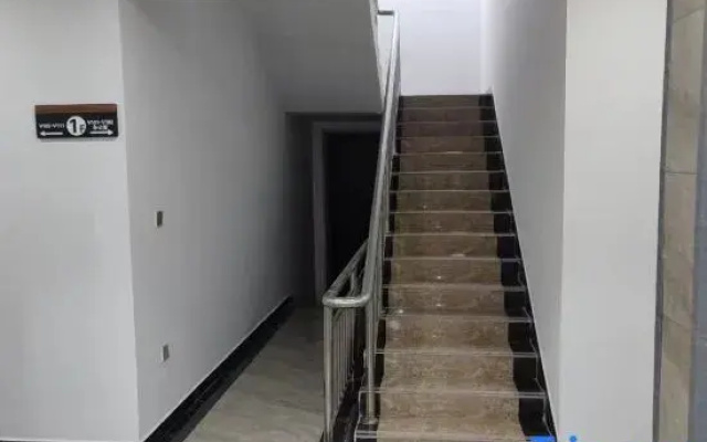 Mango Hotel