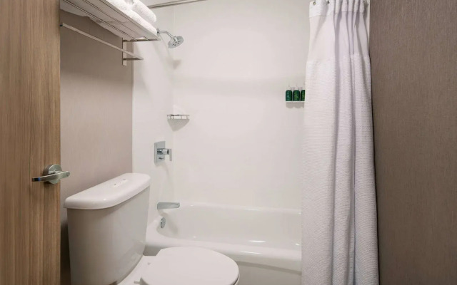 Sonesta Select Seattle Renton Suites