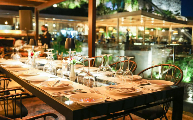 Royal Marmin Bay Boutique & Art Hotel - Adults Only