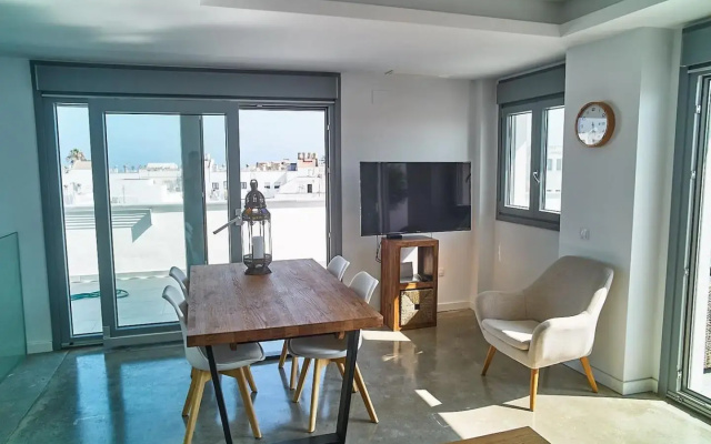 Fabulous Penthouse Downtown Tarifa, Maestro Apartments