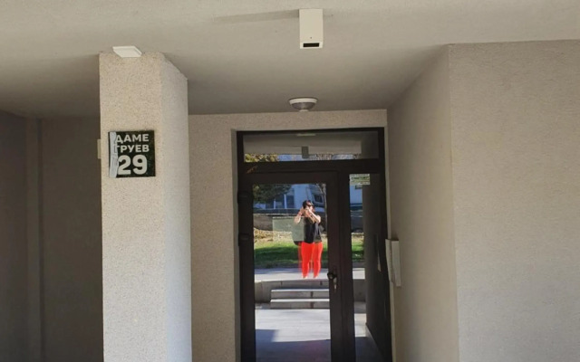 New Apartment at a Great Location