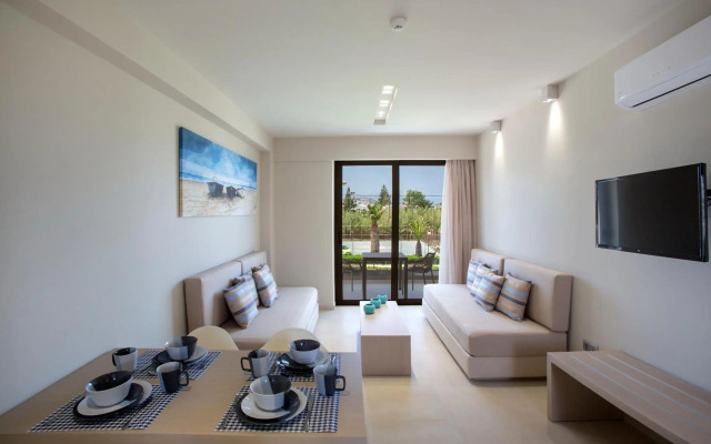 Marinos Beach Hotel