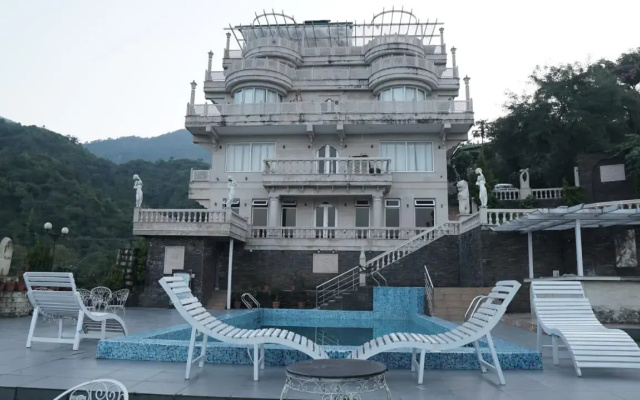 The Shahanshahi Adventure Park And Wellness Resort