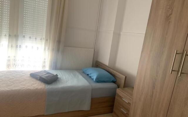 2 bedroom holiday flat, renovated, in the centre