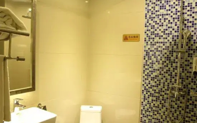 Yong Yi Hotel