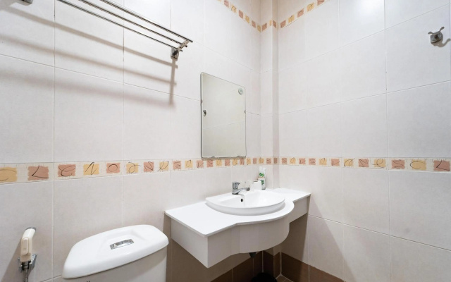 Collection O District 10 Near Van Hanh Hospital Formerly Lan Rung Hotel – Bathroom – Ho Chi Minh City