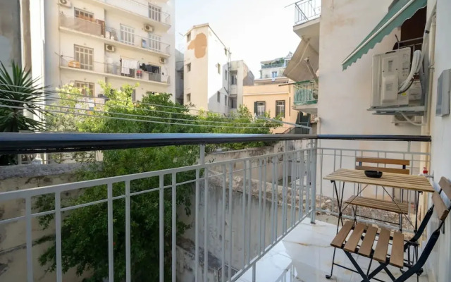 Cozy Apartment for 3 Persons in Athens