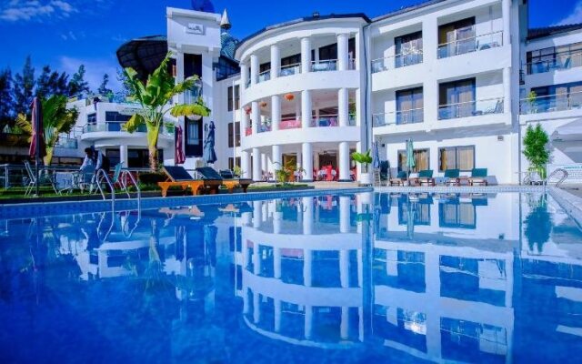 The Manor Hotel