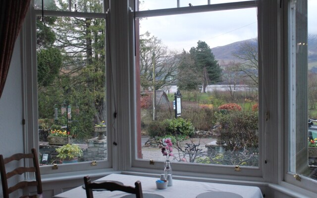 Lakeside Country Guest House