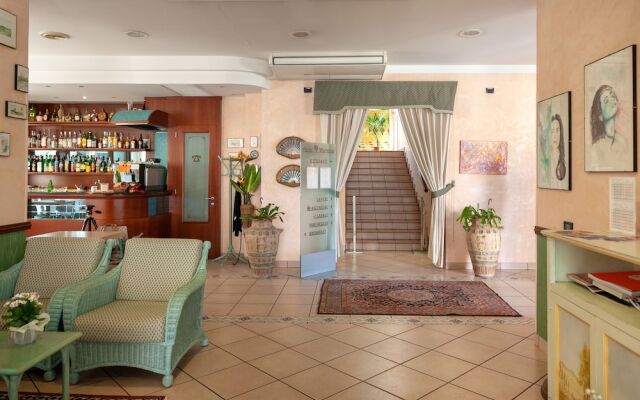 Hotel Mondial