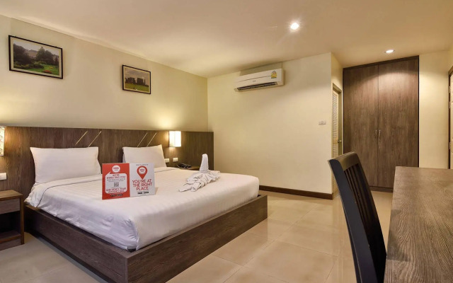 NIDA Rooms Patong Silk House