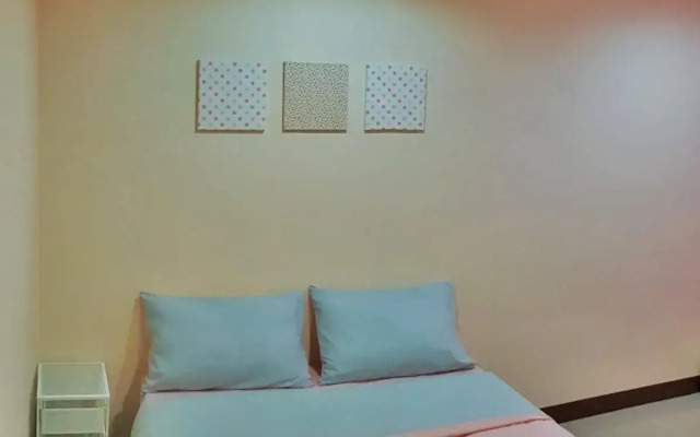 Wanderlust Bangkok Hostel