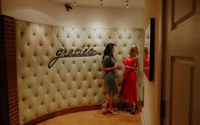 Hotel deLuxe