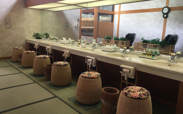 Okada Ryokan Warakutei