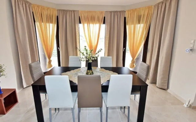 Villa George - Nea Potidea Halkidiki