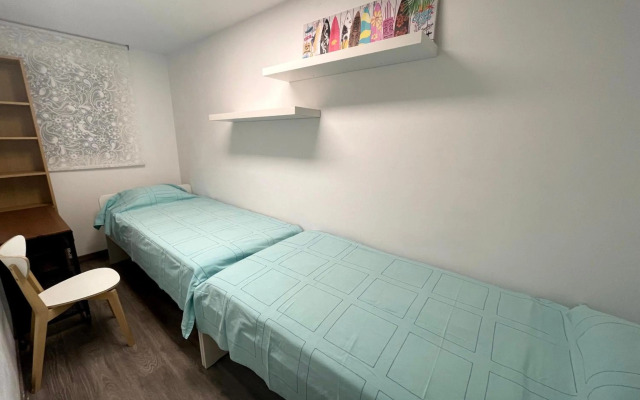 Sant Adria Beach apartment Wi-Fi Parking Free